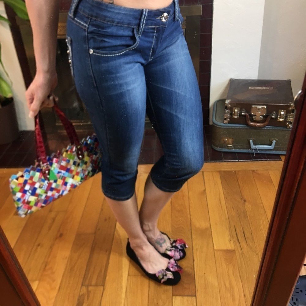 Liuce’s Jeans embellished capris denim